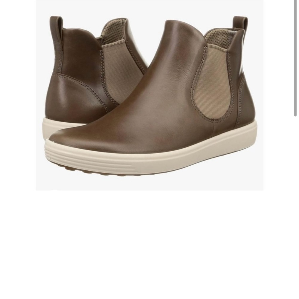 ECCO Taupe Leather Soft-7 Chelsea Boots Size 8 NWT